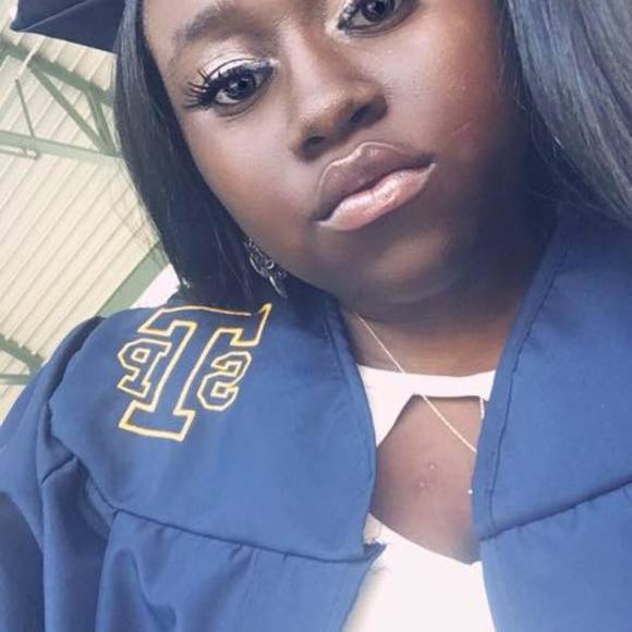 Meet your Posher, Sarita - Picture 1 of 1